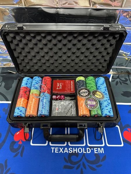 Покерный набор LuxPro Профессиональный в Кейсе на 300 фишек Керамических с номиналом для Турниров pok300k фото