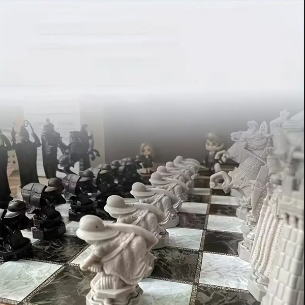 Шахи Гаррі Потер Шахмати Harry Potter Wizard Chess Set &mdash; в кейсі chess03491-01 фото