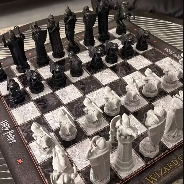 Шахи Гаррі Потер Шахмати Harry Potter Wizard Chess Set &mdash; в кейсі chess03491-01 фото
