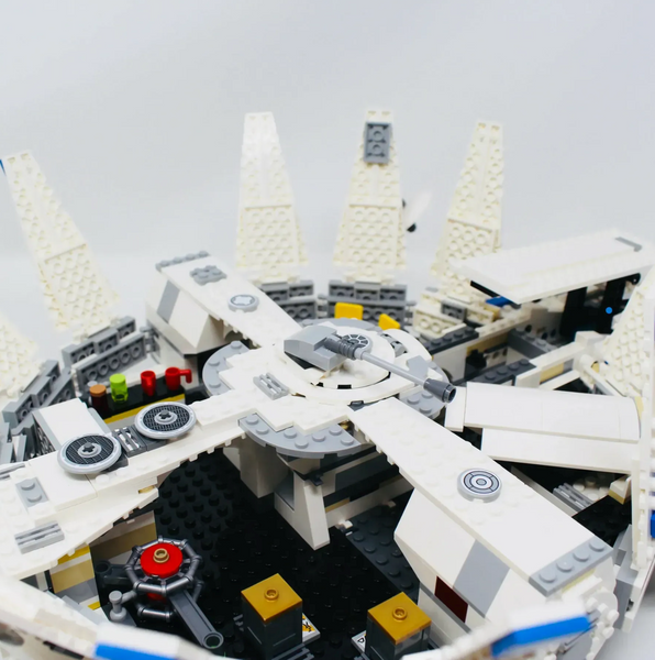 Конструктор Стар Варс Star Wars Сокіл Тисячоліття 1449 дет. з фігурками героїв (10915) 10915 фото